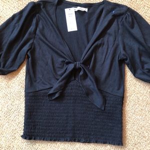 NWT Abercrombie & Fitch black tied knot top size M